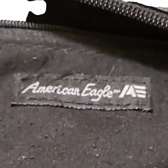 American Eagle Extra Deep Cross Body Bag - Picture 4 of 4